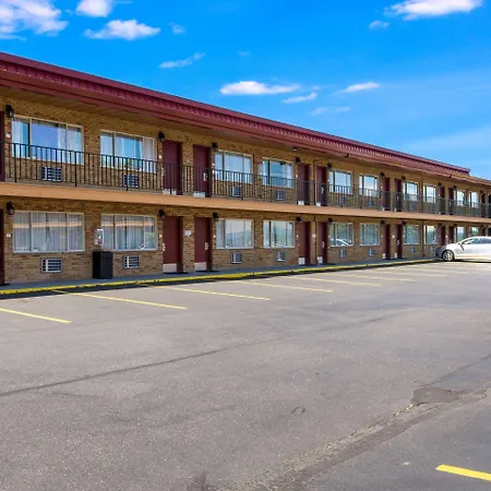 Quality Inn & Suites Airport